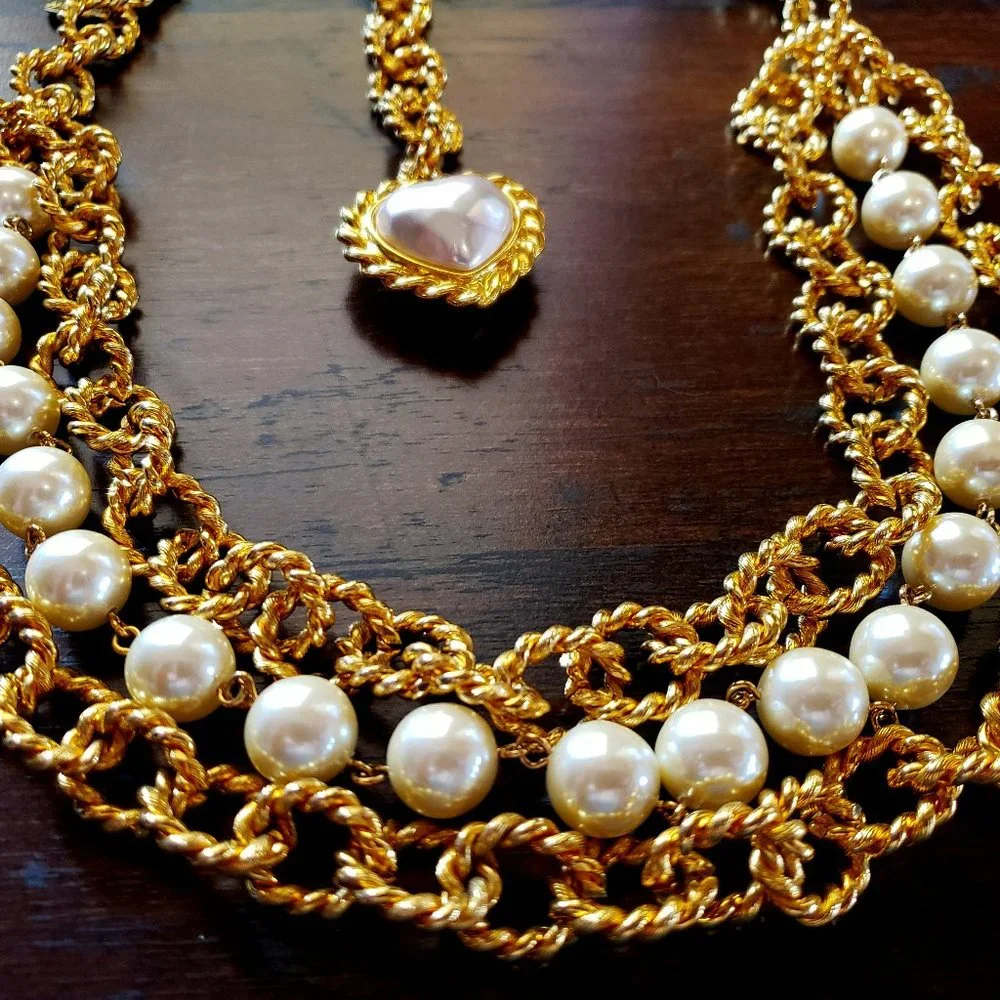 Vintage CAROLEE Runway Pearl Gold Rope Chain Statement Backless Dress Necklace